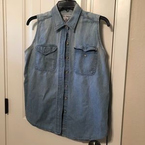 Sleeveless light blue jean button down top